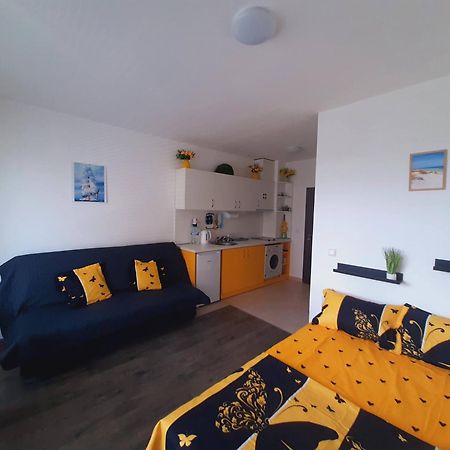 Apartment-Studio Daisy In Kiwi Gardens Complex Бяла Екстериор снимка