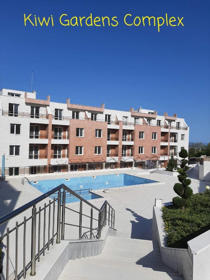 Apartment-Studio Daisy In Kiwi Gardens Complex Бяла Екстериор снимка