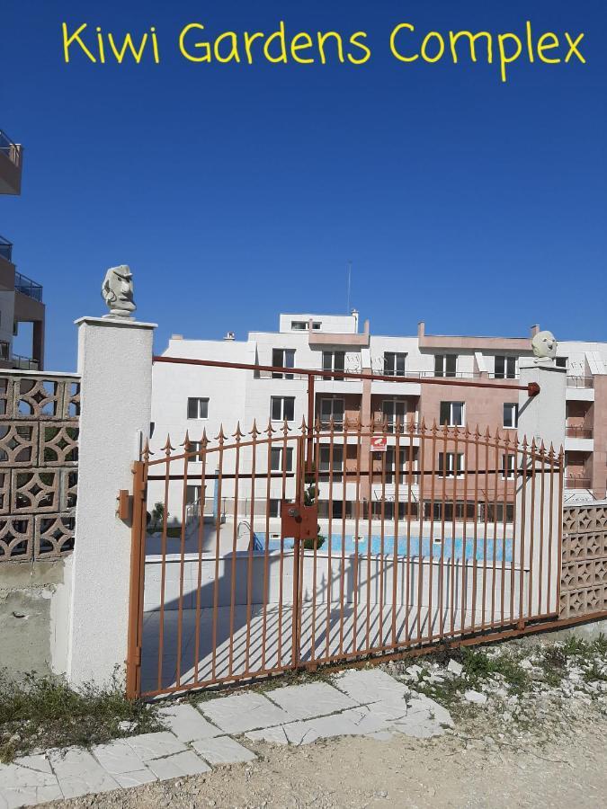 Apartment-Studio Daisy In Kiwi Gardens Complex Бяла Екстериор снимка
